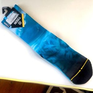 Merge 4 surfs up men's socks